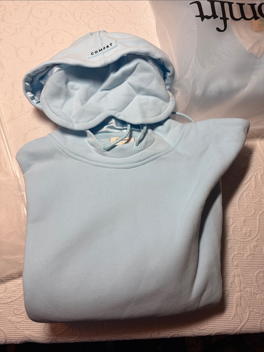 Comfrt  Airplane Mode VIP Baby Blue Loungewear Set (2-Pieces). Size Large - Picture 7 of 10